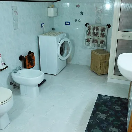 Comodo E Ampio Fronte Mare In Loc. C535 Appartement